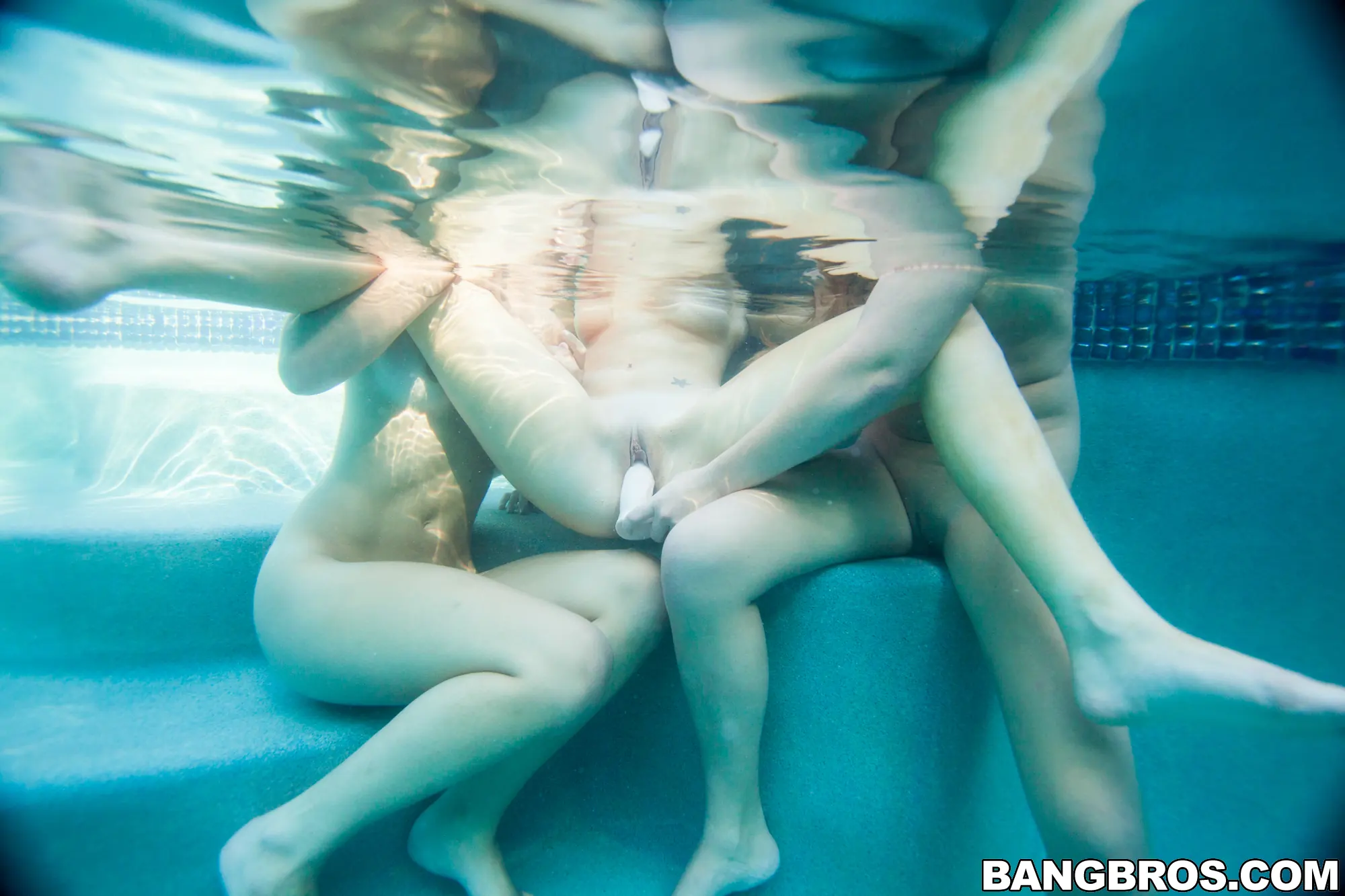 Bangbros 'Get wet with some lesbos poolside' starring Mercedes Lynn (Photo 280)