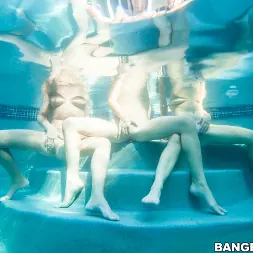 Mercedes Lynn in 'Bangbros' Get wet with some lesbos poolside (Thumbnail 289)