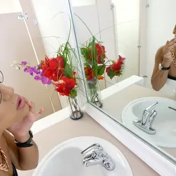 Mia Martinez in office fuck and a bit of squirting (Photo 91) Mia Martinez in 'Bangbros' office fuck and a bit of squirting (Thumbnail 91)