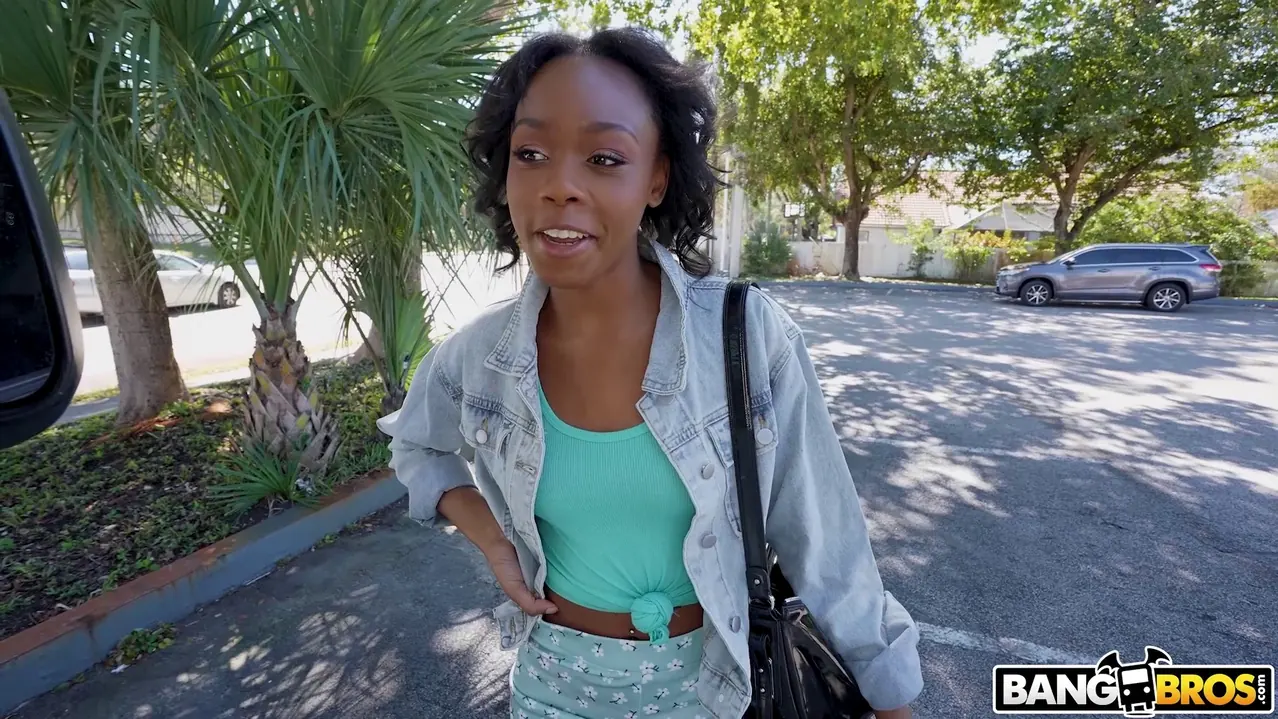 Bangbros '¿Nos están jugando?' protagonizando Mila Mars (foto 71)