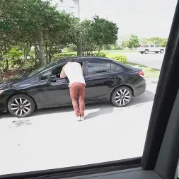 Milu Blaze en Conducir por el maldito camino (foto 21) Milu Blaze en 'Bangbros' Conducir por el maldito camino (Miniatura 21)