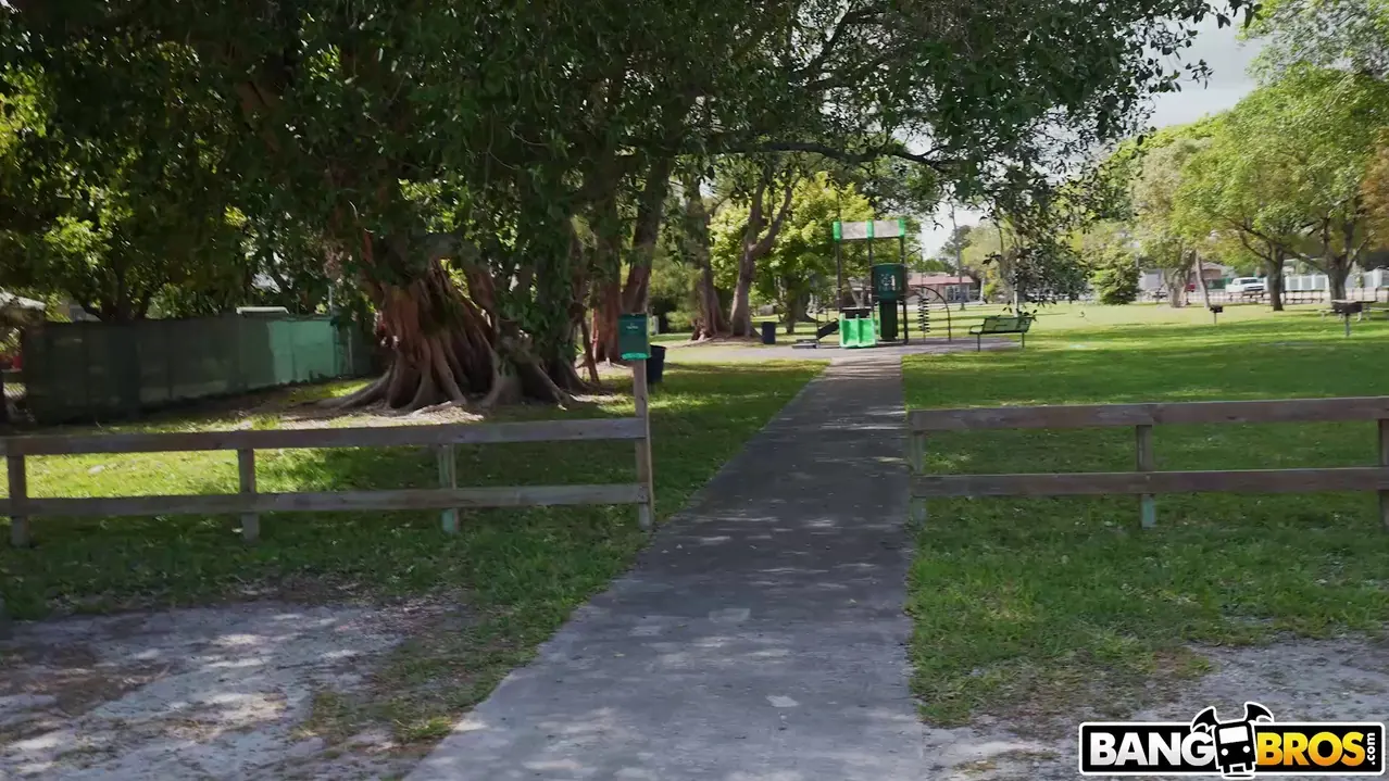 Bangbros 'No Man Can Hold Me Down' starring Minxx Marley (Photo 1)