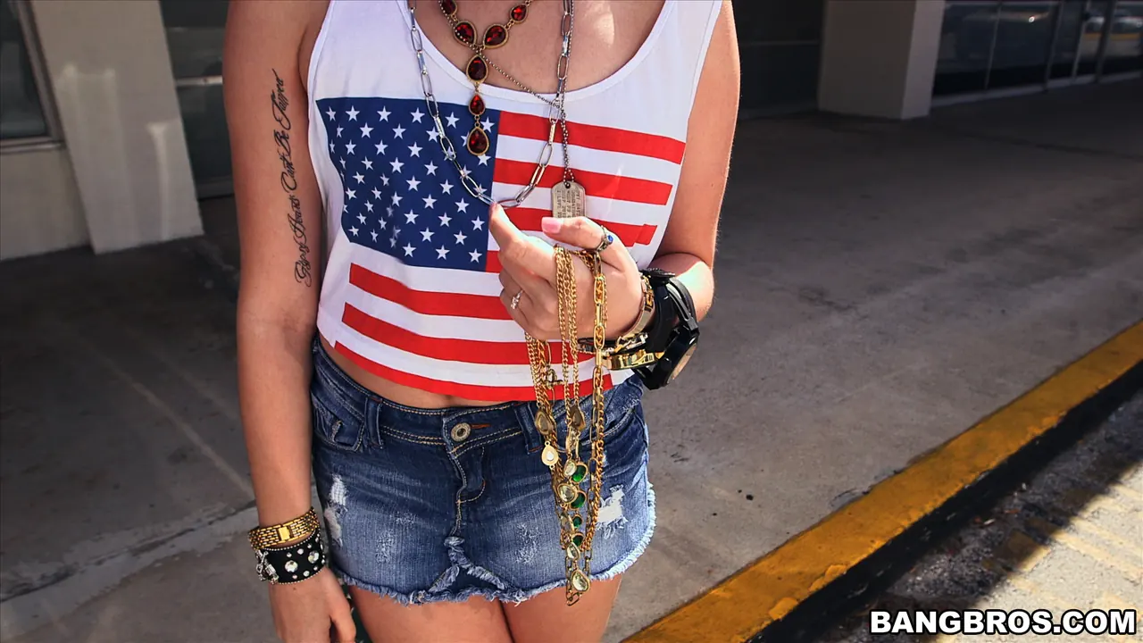 Bangbros 'Back seat hustle!' starring Miranda Mills (Photo 60)