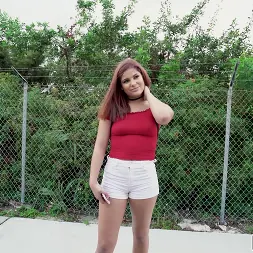 Missy Robins en 'Bangbros' Audición de canto en el autobús (Miniatura 105)