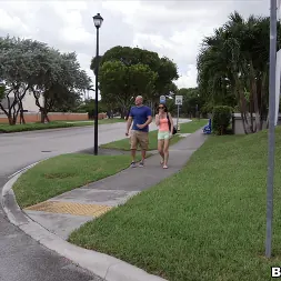 Molly Jane in Snagged a big tit white girl in town (Photo 165) Molly Jane in 'Bangbros' Snagged a big tit white girl in town (Thumbnail 165)