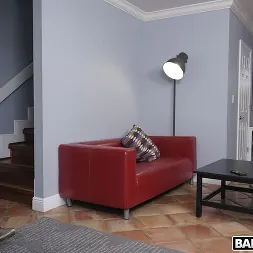 Mya Mays en Follando a la mejor amiga de mi hermana (foto 1) Mya Mays en 'Bangbros' Follando a la mejor amiga de mi hermana (Miniatura 1)