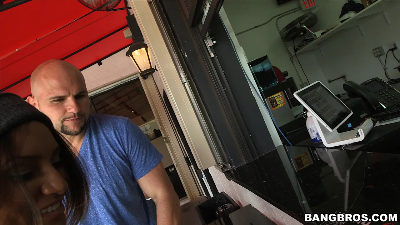 Natalia Mendez en 'Latina follada duro en el autobús' from 'Bangbros' (foto 30) Bangbros 'Latina follada duro en el autobús' protagonizando Natalia Mendez (foto 30)