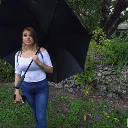 Nickiee en Latina de grandes tetas se sube al autobús (foto 31) Nickiee en 'Bangbros' Latina de grandes tetas se sube al autobús (Miniatura 31)