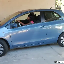 Nikki Ford en ¡Gran botín de cebolla negra! (foto 1) Nikki Ford en 'Bangbros' ¡Gran botín de cebolla negra! (Miniatura 1)