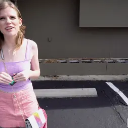 Nikki Sweet en Una chica de pueblo se vuelve loca (foto 12) Nikki Sweet en 'Bangbros' Una chica de pueblo se vuelve loca (Miniatura 12)