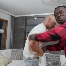 Nuria Millan en 2 pollas grandes para Nuria (foto 67) Nuria Millan en 'Bangbros' 2 pollas grandes para Nuria (Miniatura 67)