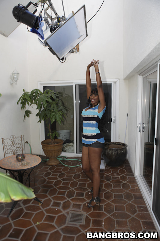 Bangbros 'Naomi Banxxx Is Thick And Juicy!' starring Nyomi Banxxx (Photo 24)