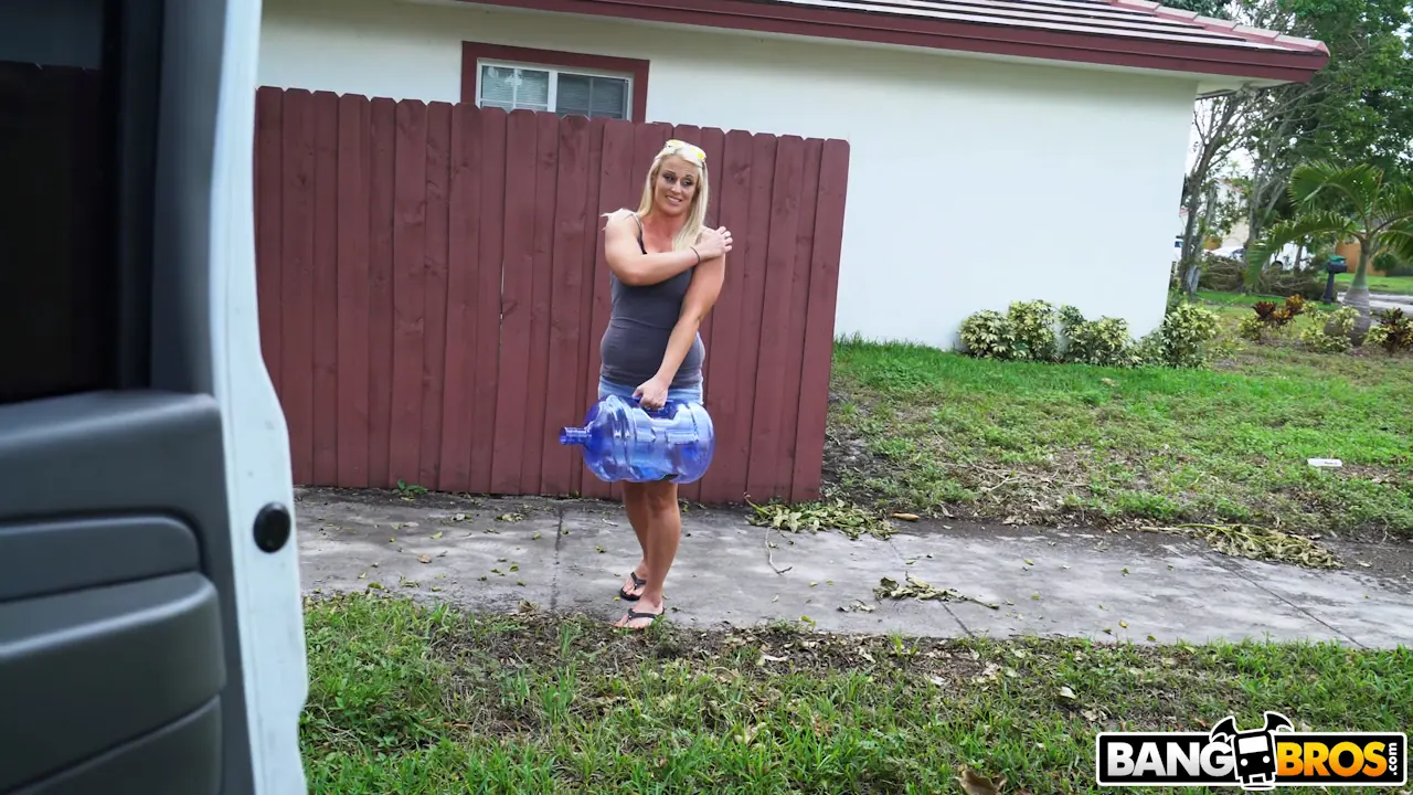 Bangbros 'Surviving The Hurricane One Ride At A Time' starring Paris Knight (Photo 90)