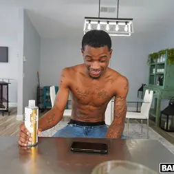 Payton Avery en 'Bangbros' Hermanastra virgen (Miniatura 160)