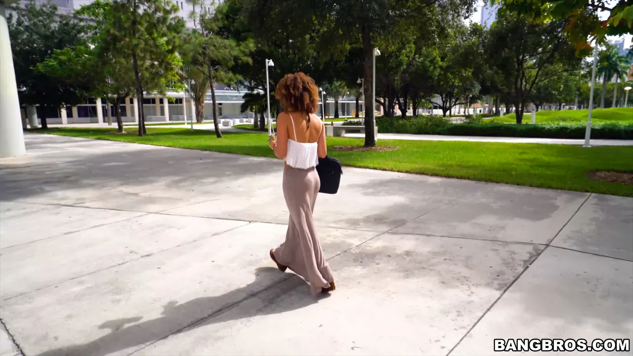 Payton Banks en 'Payton obtiene una gran oportunidad en el autobús' from 'Bangbros' (foto 33) Bangbros 'Payton obtiene una gran oportunidad en el autobús' protagonizando Payton Banks (foto 33)