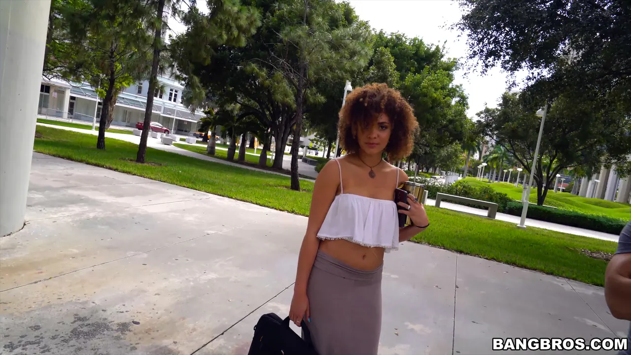 Payton Banks en 'Payton obtiene una gran oportunidad en el autobús' from 'Bangbros' (foto 99) Bangbros 'Payton obtiene una gran oportunidad en el autobús' protagonizando Payton Banks (foto 99)