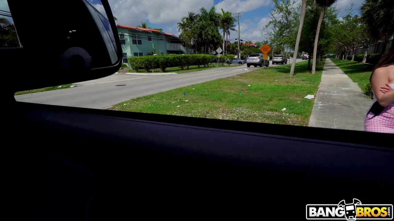 Penelope Kay en 'Chica caliente con tetas perfectas folla por dinero' from 'Bangbros' (foto 375) Bangbros 'Chica caliente con tetas perfectas folla por dinero' protagonizando Penelope Kay (foto 375)