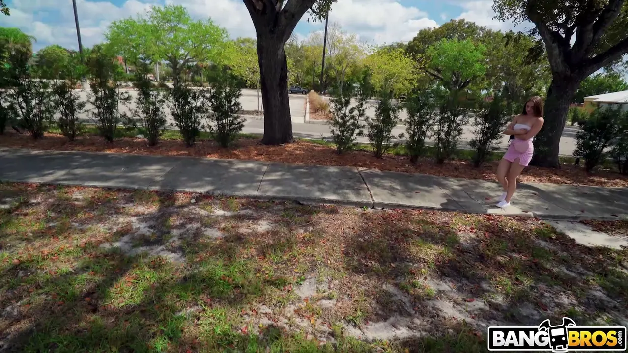 Bangbros 'Chica caliente con tetas perfectas folla por dinero' protagonizando Penelope Kay (foto 750)