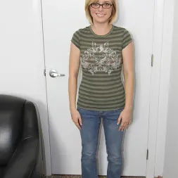 Penny Pax en 'Bangbros' A toda chica americana le encanta el sexo anal (Miniatura 2)