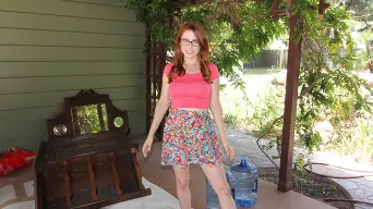 Penny Pax に 'Redhead smashed by black cock'