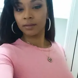 Porsha Carrera en 'Bangbros' ¡En lo profundo de ese coño de chocolate! (Miniatura 49)