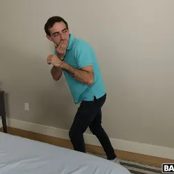 Rachael Cavalli en 'Bangbros' Racheal castiga al huele bragas (Miniatura 10)