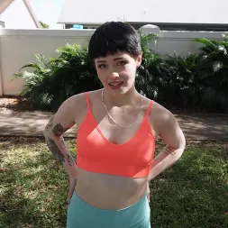 Raee Ripley in Undercover Freak (Photo 325) Raee Ripley in 'Bangbros' Undercover Freak (Thumbnail 325)