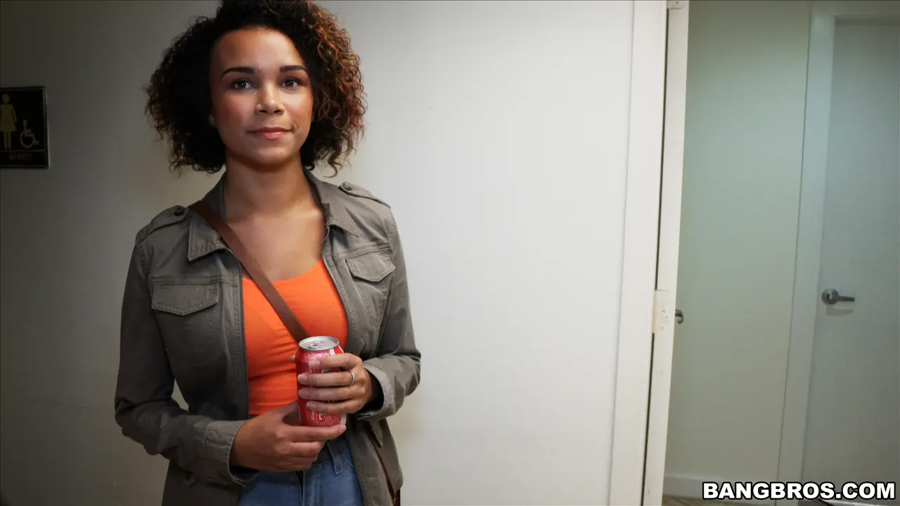 Bangbros 'wants to try out the glory hole' starring Raven (Photo 24)