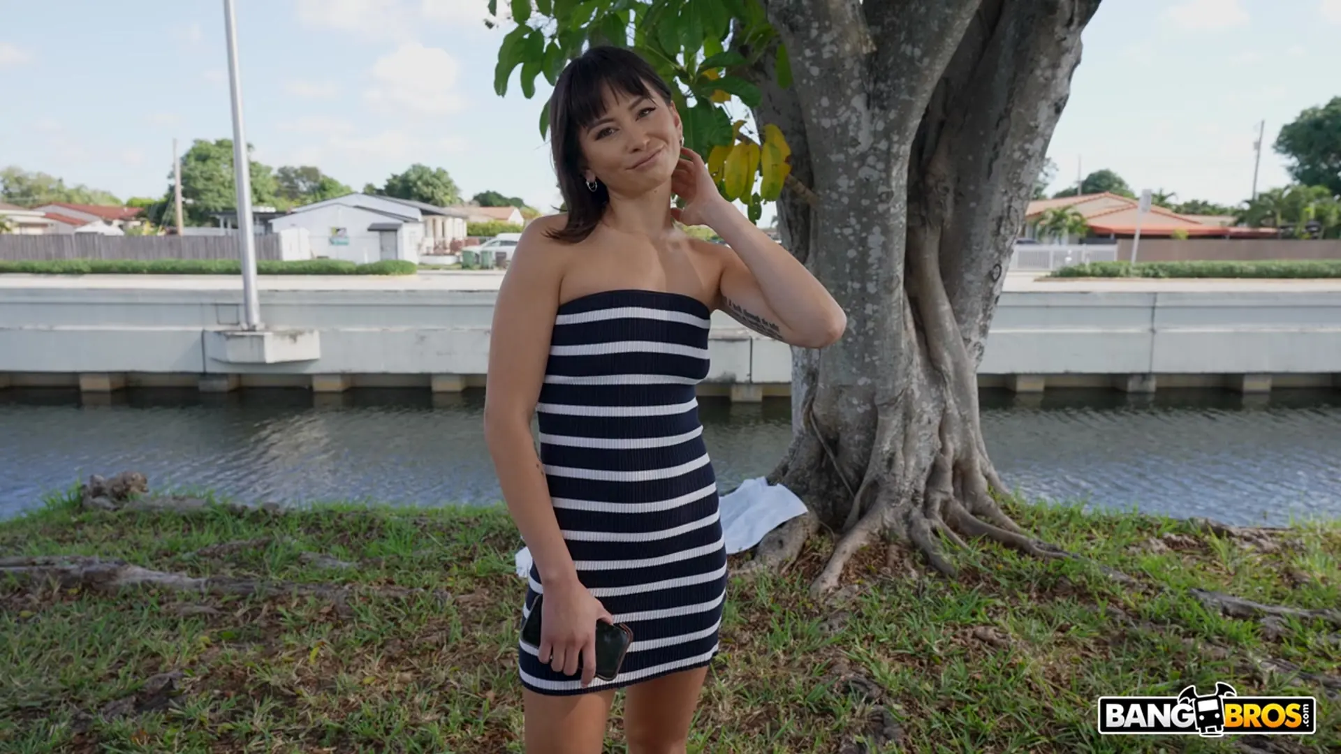 Bangbros 'Anal salvaje por algo de dinero' protagonizando Ren Emi (foto 136)