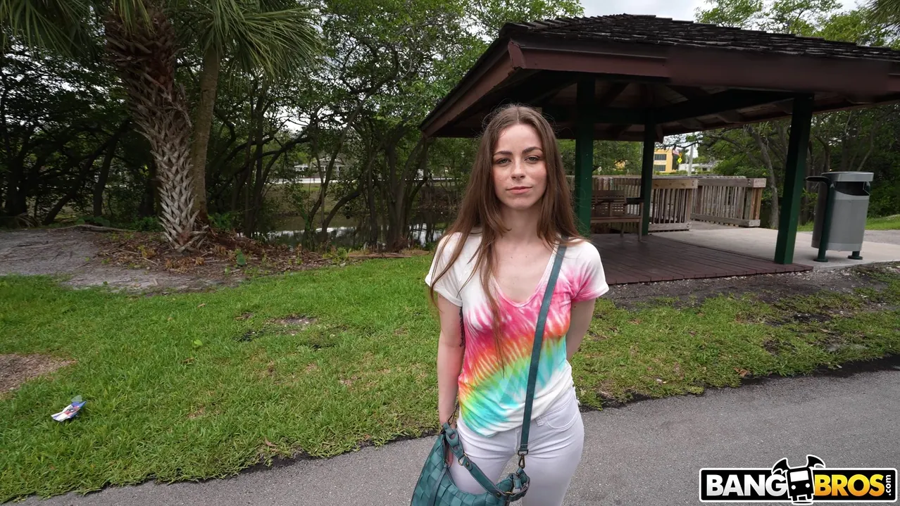 Bangbros 'Pies bonitos, carne grande' protagonizando Renee Rose (foto 825)