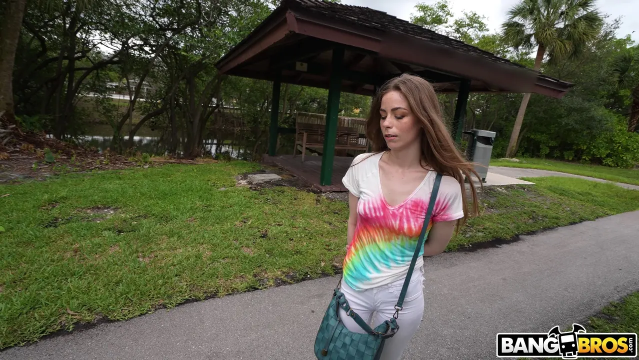 Bangbros 'Pies bonitos, carne grande' protagonizando Renee Rose (foto 900)