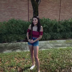 Reyna DeLaCruz en Novia infiel folla por dinero (foto 975) Reyna DeLaCruz en 'Bangbros' Novia infiel folla por dinero (Miniatura 975)