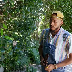 Richh Des in 'Bangbros' Fulfills Random Dads Fantasy (Thumbnail 68)