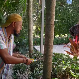 Richh Des in 'Bangbros' Fulfills Random Dads Fantasy (Thumbnail 204)