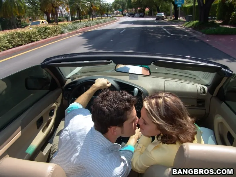 Bangbros 'Riley' protagonizando Riley Brooks (foto 120)