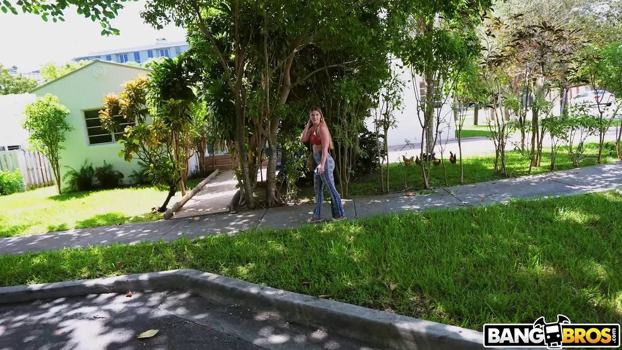 Bangbros 'Si me muestras el tuyo' protagonizando Riley Reign (foto 75)