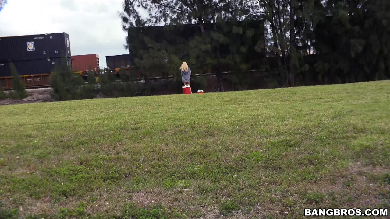 Bangbros 'De la caña de pescar a la caña de carne' protagonizando Riley Star (foto 33)