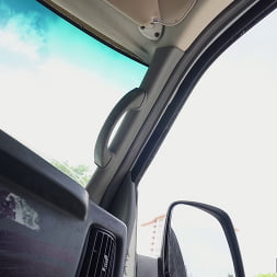 Rissa May en 'Bangbros' Apenas 18 años en el autobús (Miniatura 1)