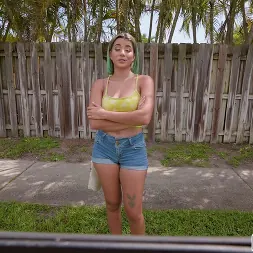 Roxie Sinner in 'Bangbros' Syrian Chick Fucks For Cash (Thumbnail 1125)