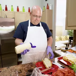 Roxy Ryder en 'Bangbros' Feliz día de Acción de Gracias (Miniatura 1)