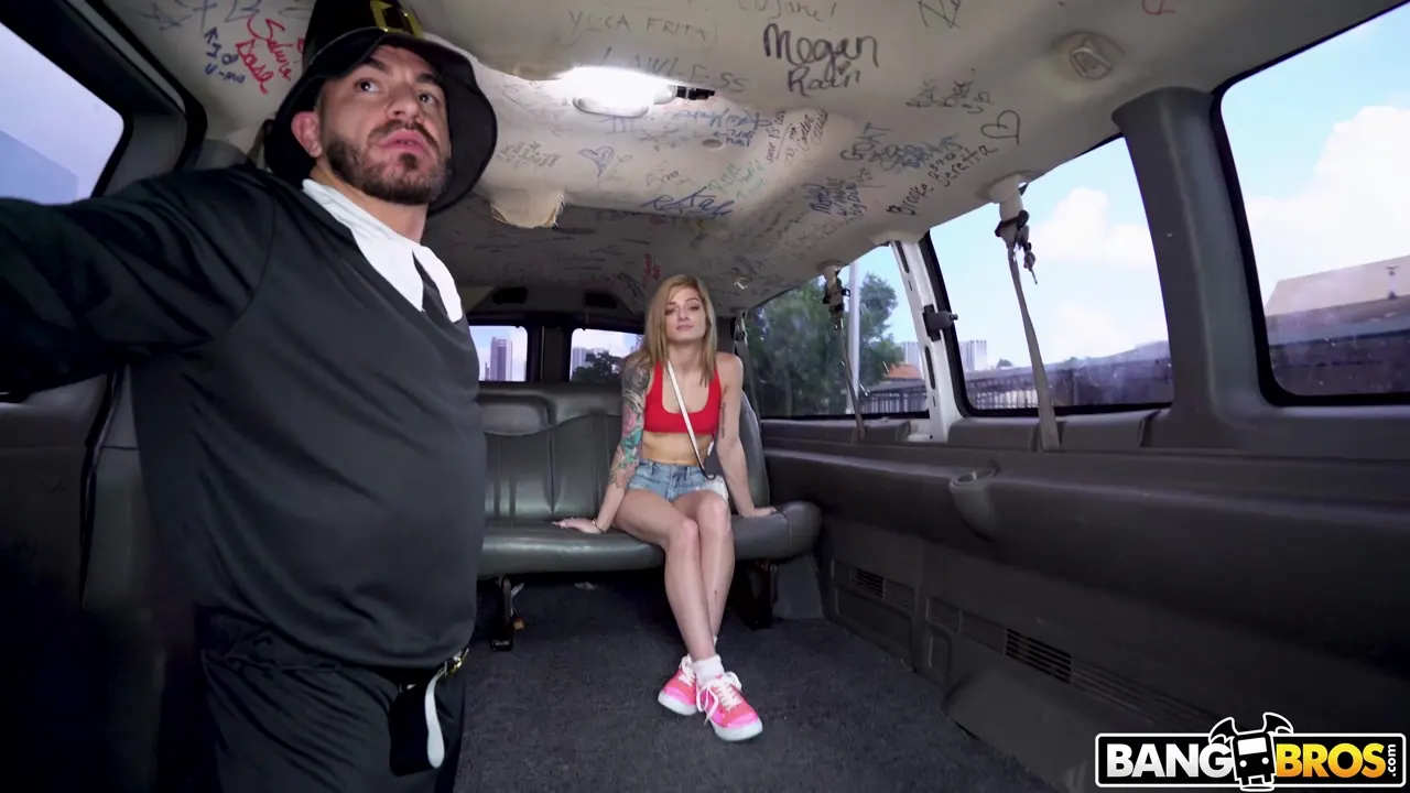 Bangbros 'Feliz día de Acción de Gracias' protagonizando Roxy Ryder (foto 136)