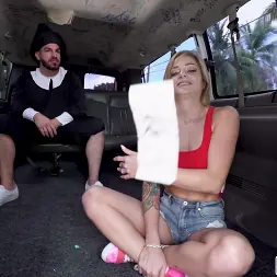 Roxy Ryder en 'Bangbros' Feliz día de Acción de Gracias (Miniatura 153)