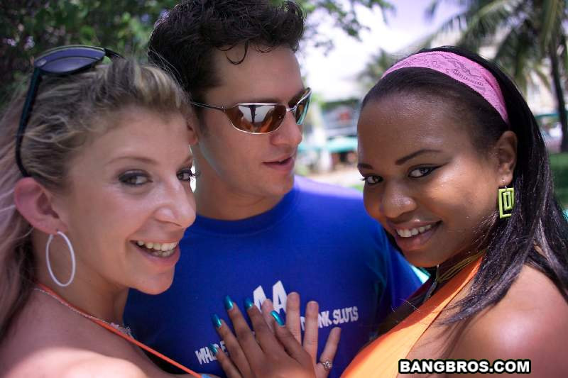 Bangbros 'Good Times!' starring Sara Jay (Photo 12)