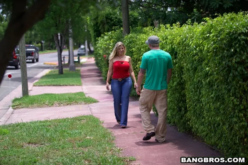 Sara Jay en 'Sara Jay' from 'Bangbros' (foto 20) Bangbros 'Sara Jay' protagonizando Sara Jay (foto 20)