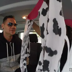 Sarah en 'Bangbros' ¡¡¡Nacho se apodera del autobús!!! (Miniatura 165)