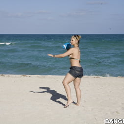 Sarah Vandella in 'Bangbros' and the New York fella (Thumbnail 22)