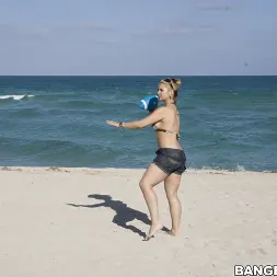 Sarah Vandella in 'Bangbros' and the New York fella (Thumbnail 22)