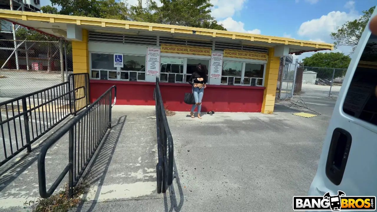 Bangbros 'First Date on The Bus' starring Selene Sinclair (Photo 820)