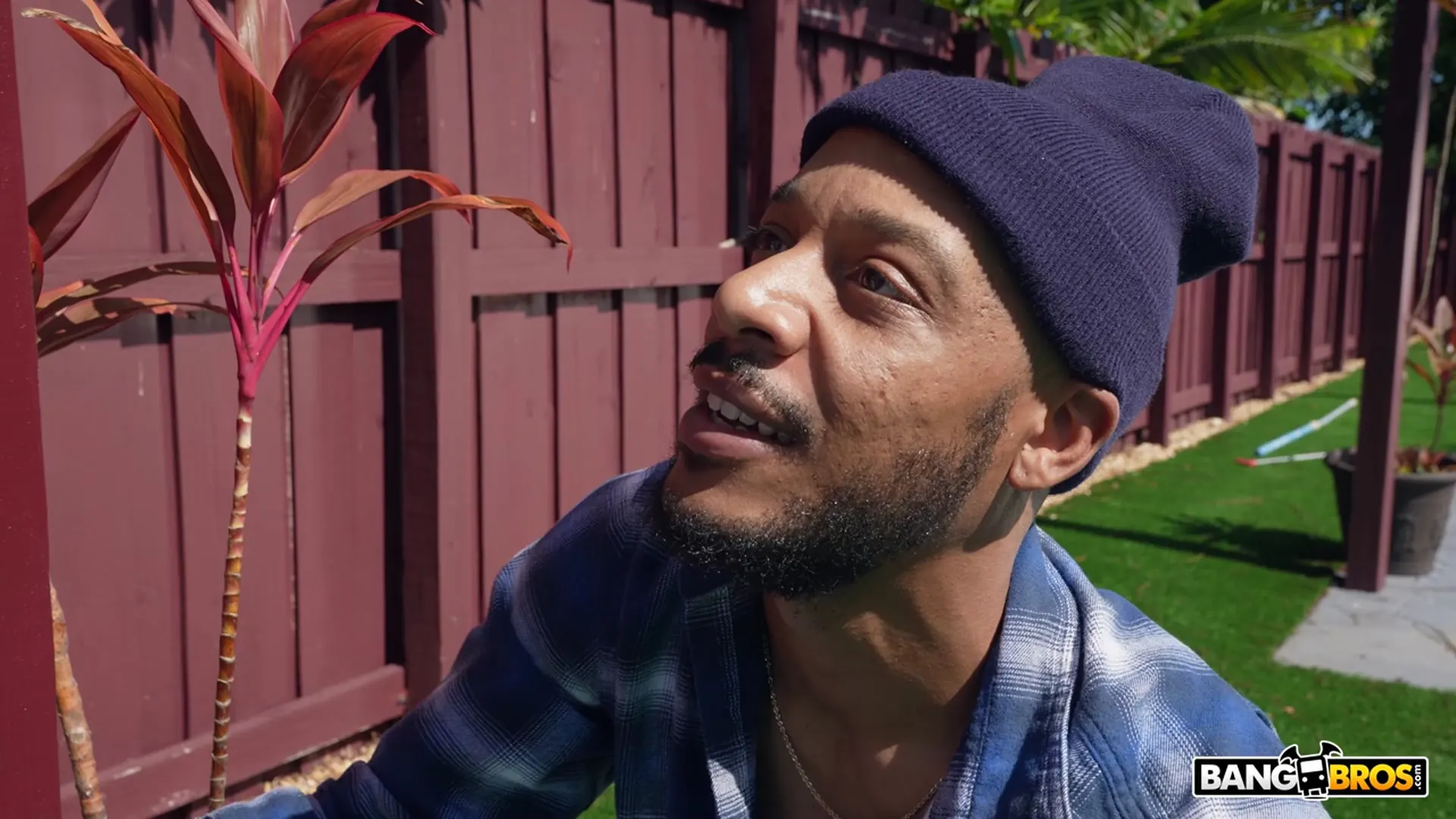 Bangbros 'Fucks the Handyman While Her Husband is Out' protagonizando Selina Garcia (foto 52)