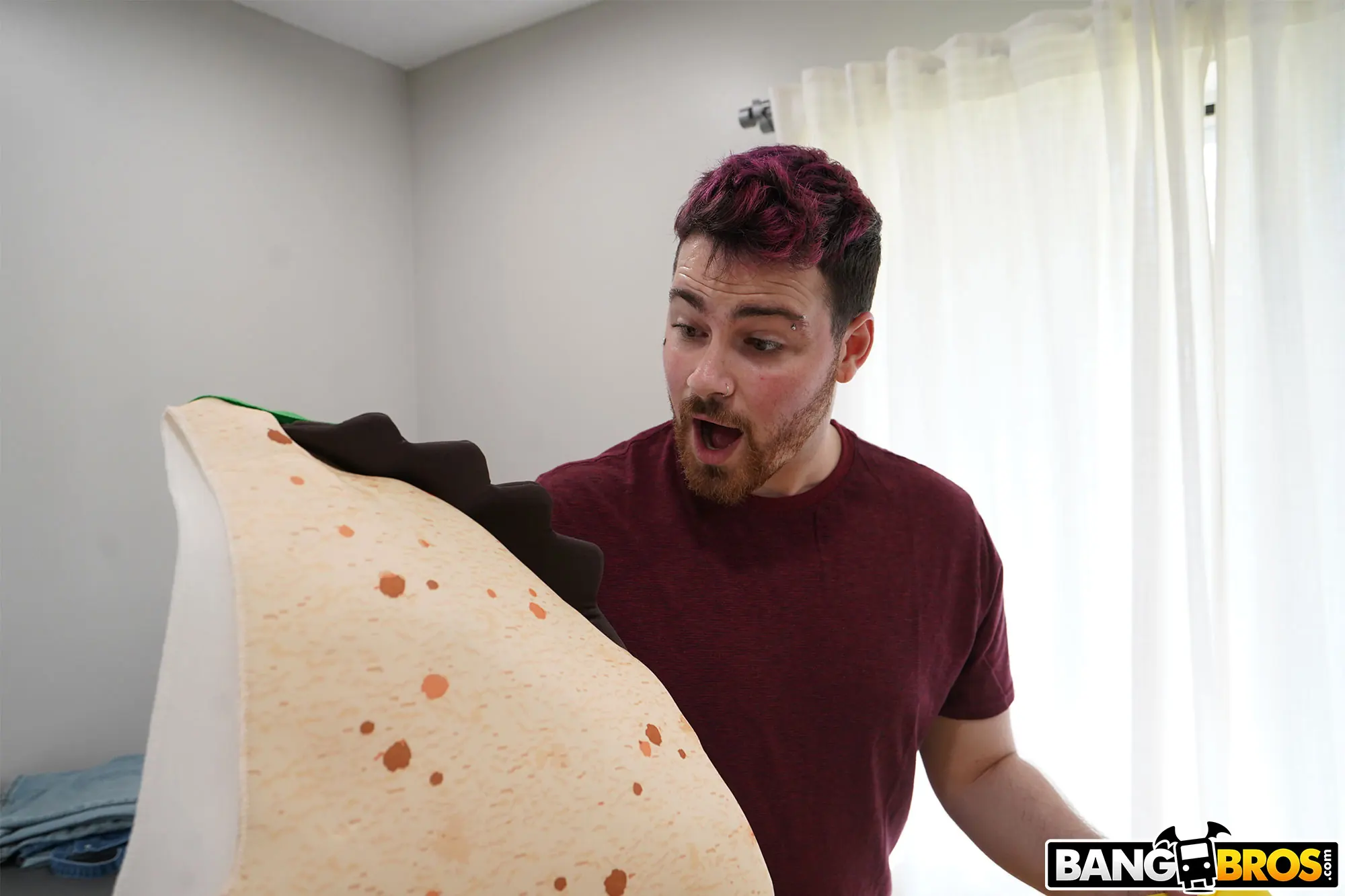 Serena Santos en 'Pene o trato' from 'Bangbros' (foto 115) Bangbros 'Pene o trato' protagonizando Serena Santos (foto 115)